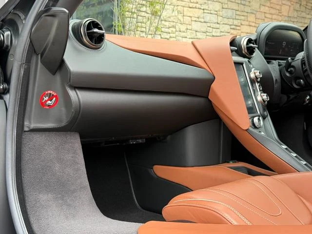 McLaren 720S 22