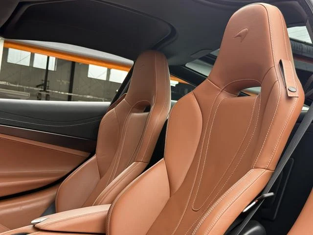 McLaren 720S 28