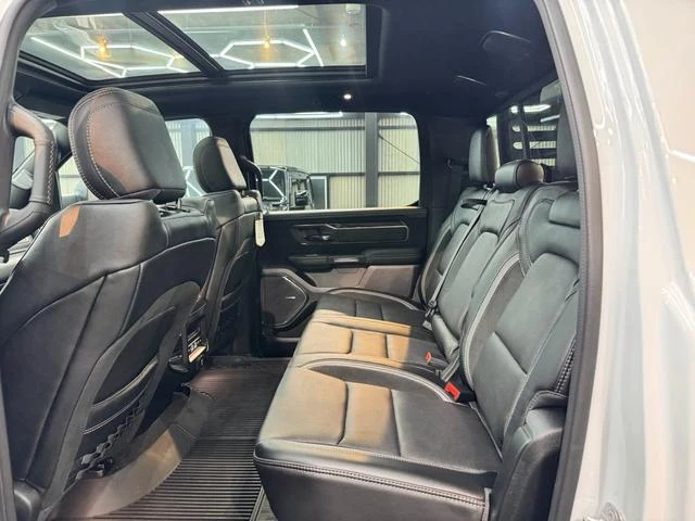 Dodge RAM 41