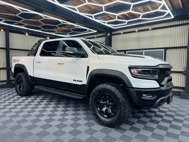 Dodge RAM 3