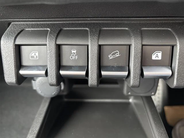 Suzuki JIMNY 7