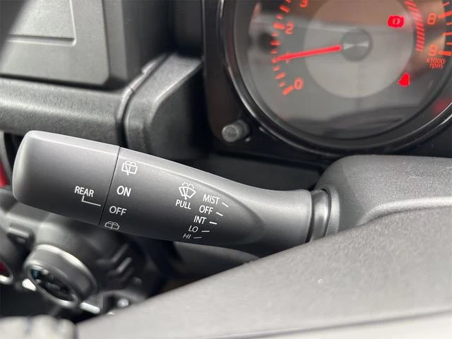 Suzuki JIMNY 5
