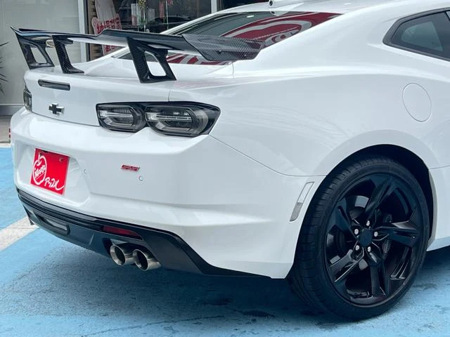 Chevrolet CAMARO 8