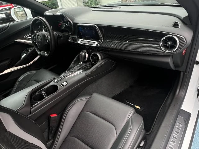 Chevrolet CAMARO 24