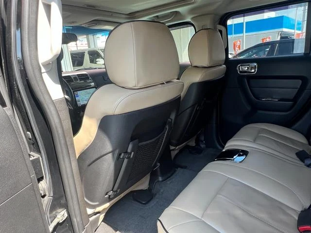 Hummer H3 26