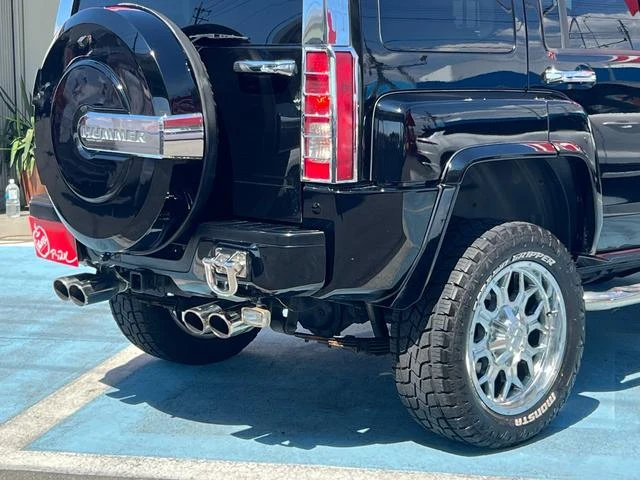 Hummer H3 8