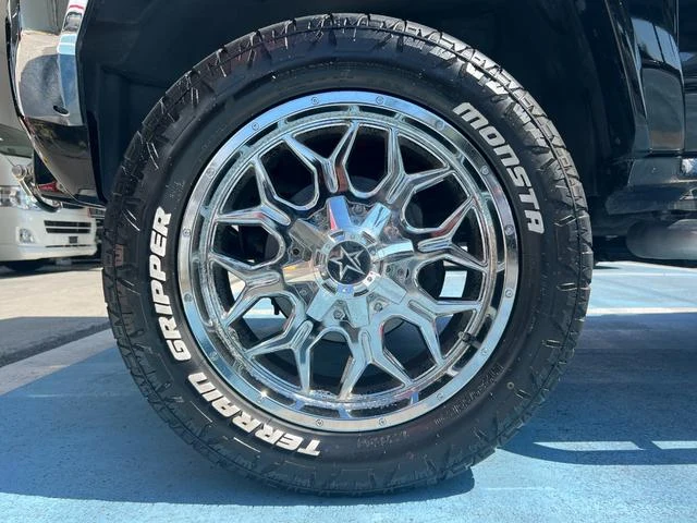Hummer H3 42