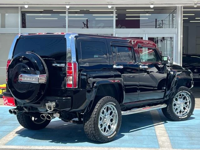Hummer H3 7