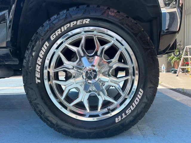 Hummer H3 43