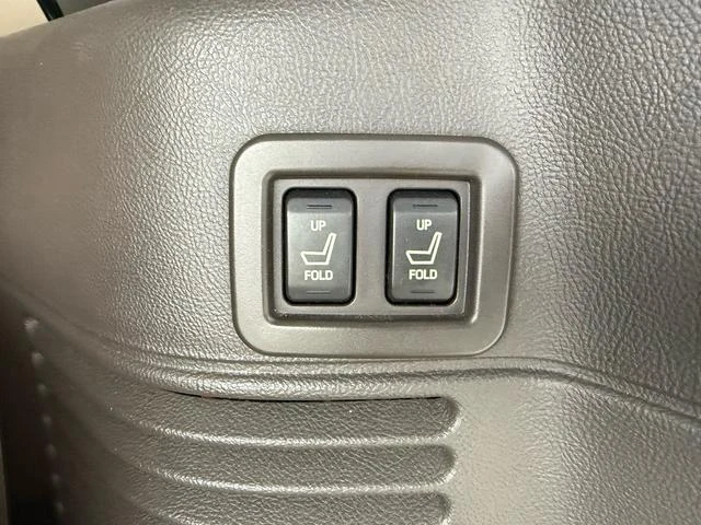 Lincoln NAVIGATOR 16