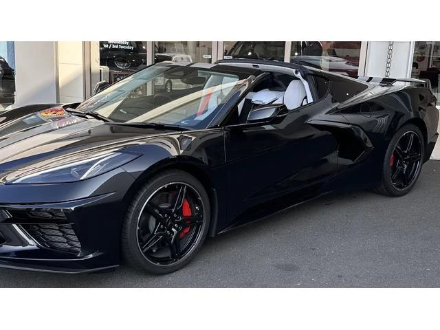 Chevrolet CORVETTE 8