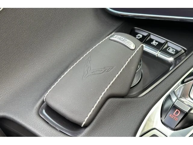 Chevrolet CORVETTE 38
