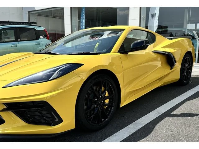 Chevrolet CORVETTE 8