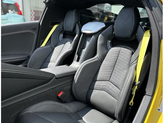 Chevrolet CORVETTE 27