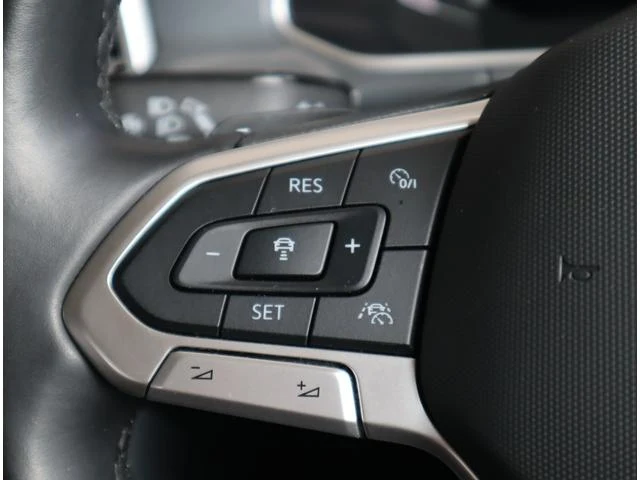 Volkswagen T-ROC 47