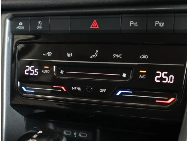 Volkswagen T-ROC 62