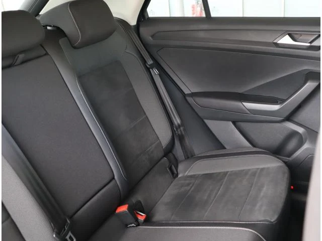 Volkswagen T-ROC 40