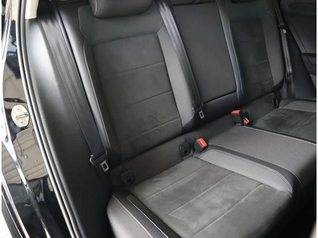 Volkswagen T-ROC 37