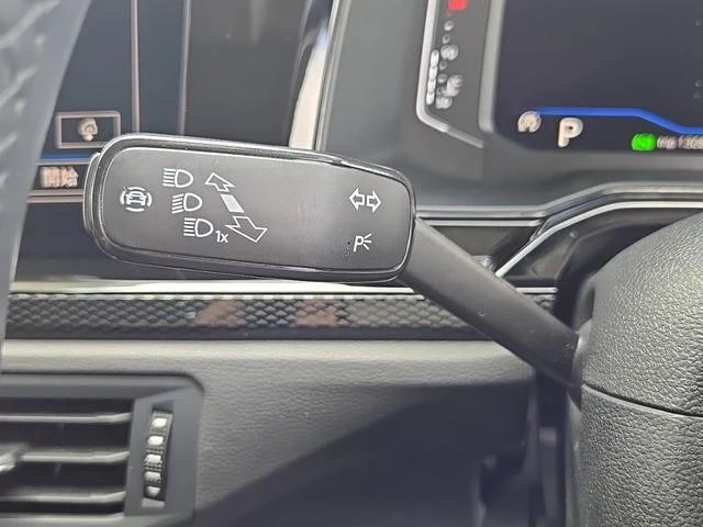 Volkswagen POLO 32