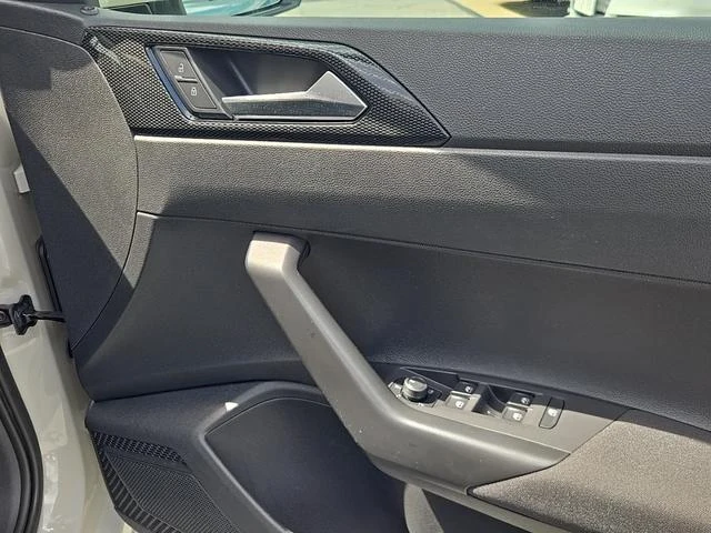 Volkswagen POLO 11
