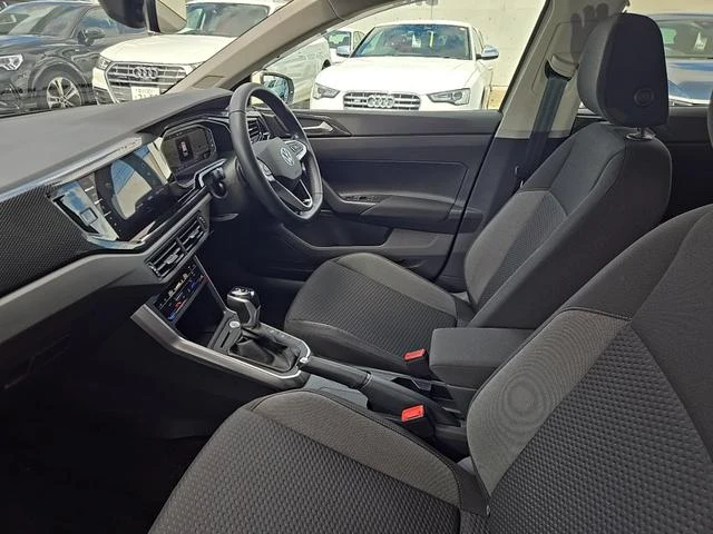 Volkswagen POLO 36