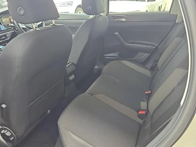 Volkswagen POLO 37