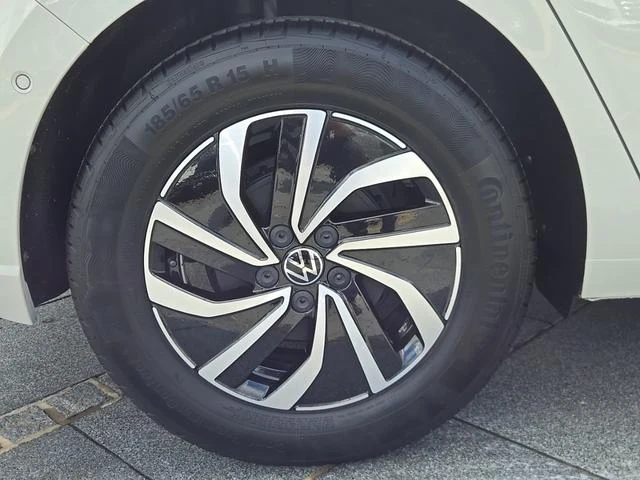 Volkswagen POLO 15