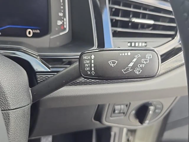 Volkswagen POLO 33