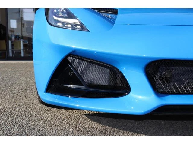 Lotus EMIRA 29