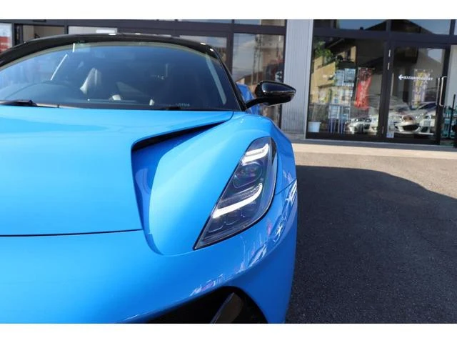 Lotus EMIRA 26