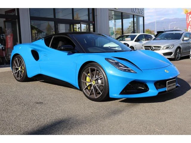 Lotus EMIRA 23