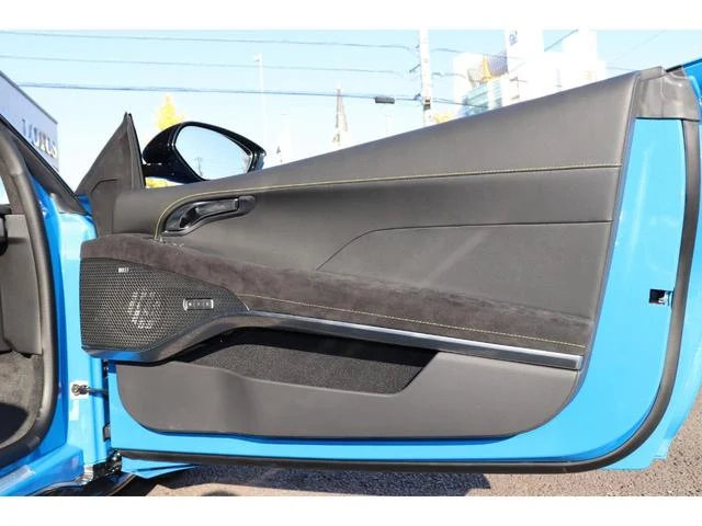 Lotus EMIRA 60