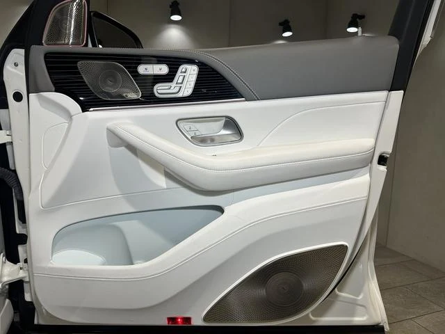 MERCEDES MAYBACH GLS 24