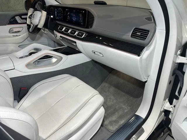 MERCEDES MAYBACH GLS 4