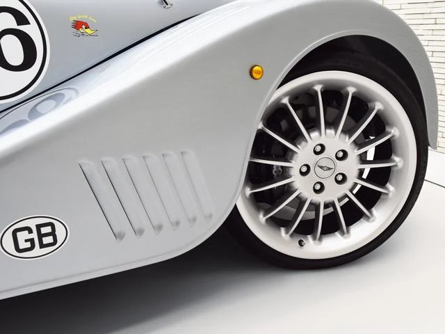 Morgan PLUS6 18