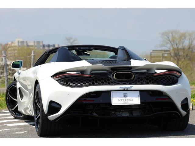 McLaren 750S 44