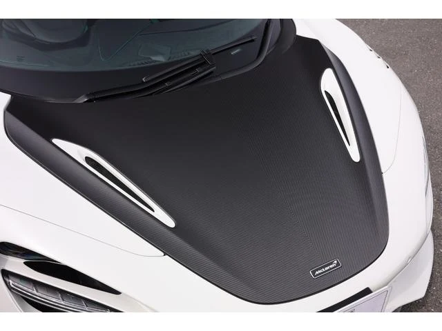 McLaren 750S 14