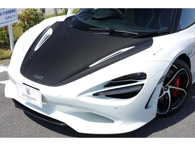 McLaren 750S 33