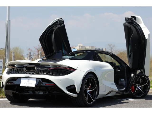 McLaren 750S 40