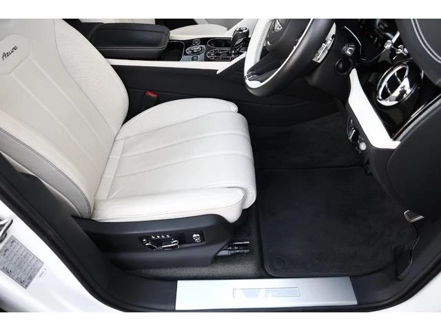 Bentley BENTAYGA 46