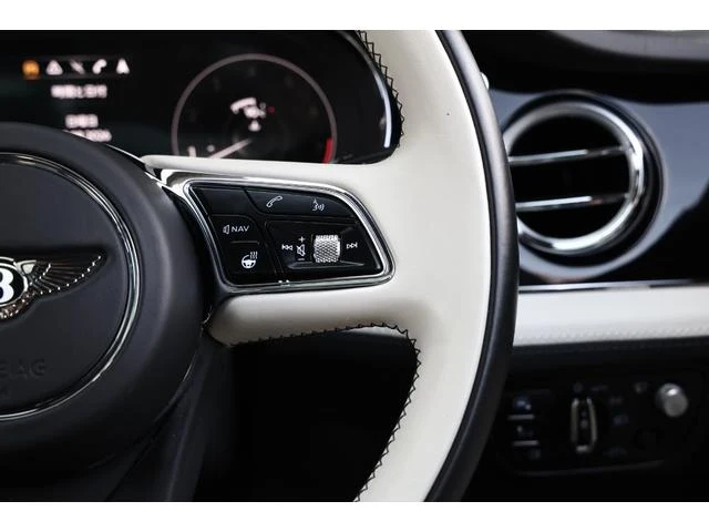 Bentley BENTAYGA 59