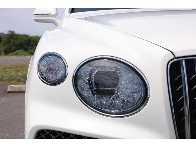 Bentley BENTAYGA 28