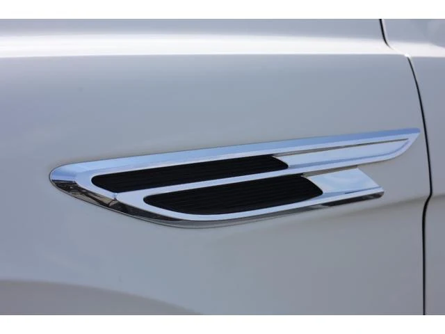 Bentley BENTAYGA 25