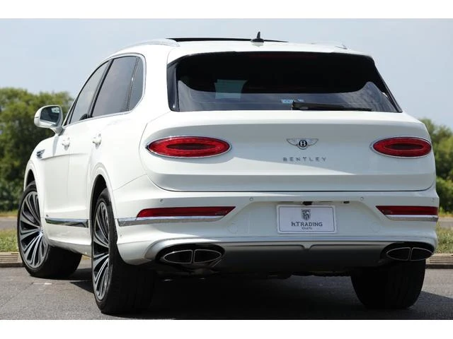 Bentley BENTAYGA 2