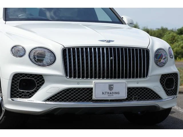 Bentley BENTAYGA 11