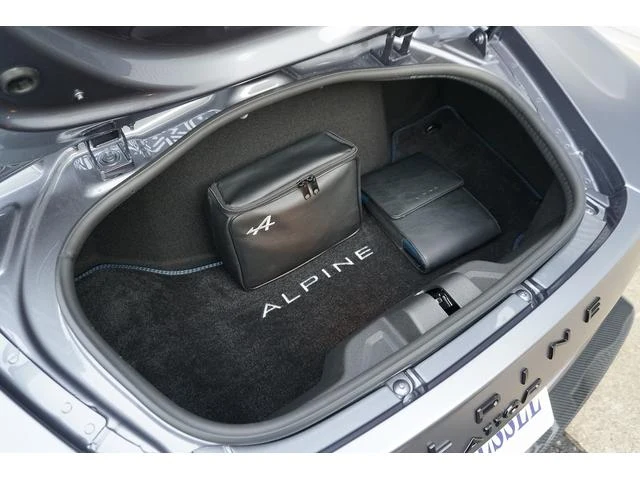 Alpine A110 37