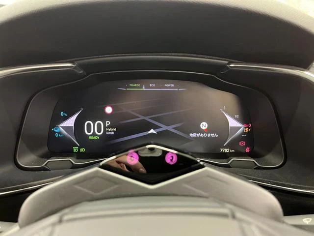 DS Automobiles DS7 11