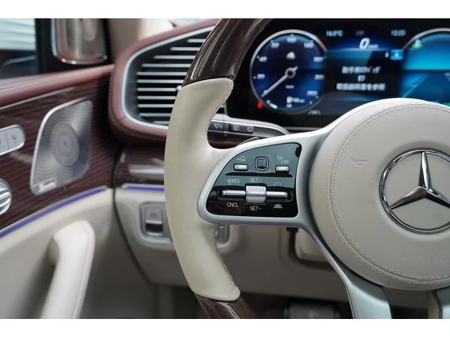 MERCEDES MAYBACH GLS 46