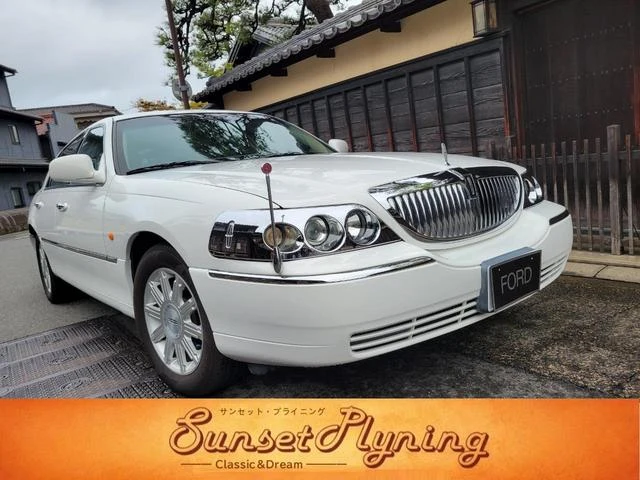 Lincoln TOWNCAR