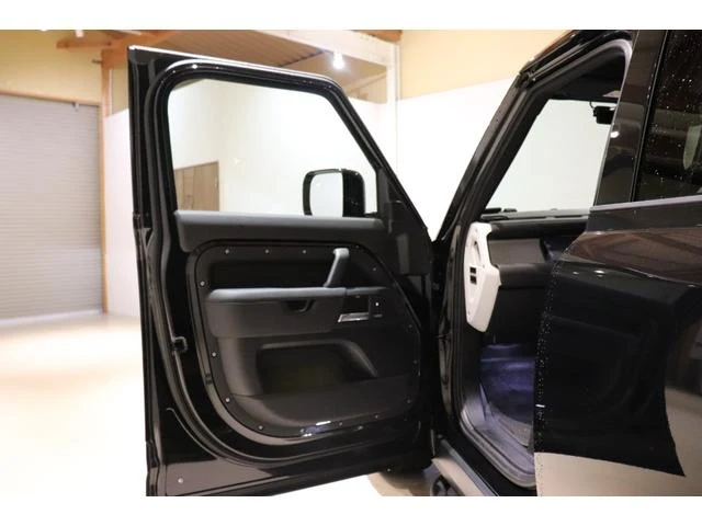 Land Rover DEFENDER 37
